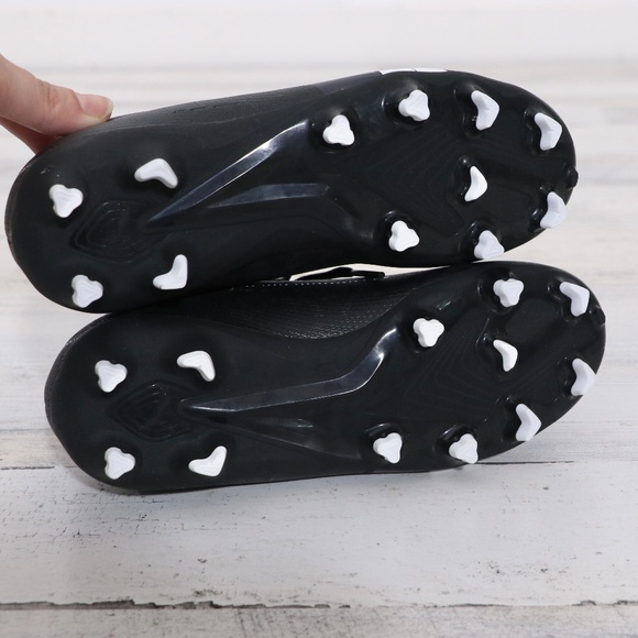 PUMA Ultra Play Firm Artificial Ground Cleat, Black White, 1 New Without Box - Picture 8 of 8